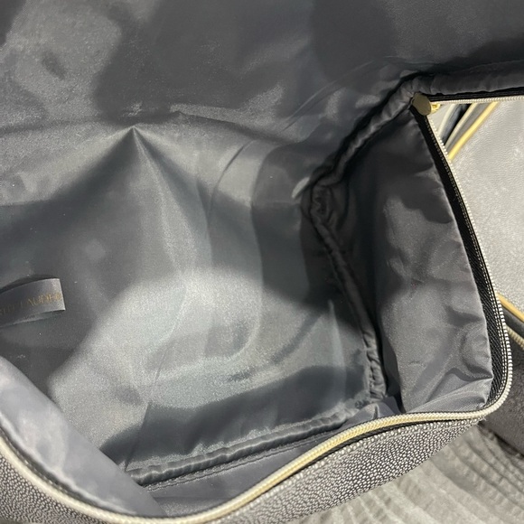 Estée Lauder Two New Make up Bags from Estée Lauder - Picture 6 of 7